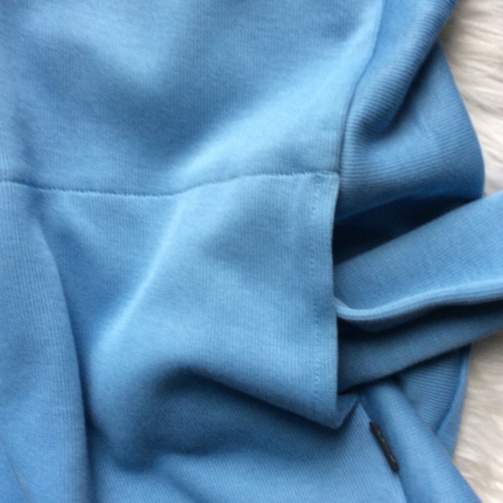 🎉SALE🎉Hugo Boss Pullover w/ Pockets - Picture 6 of 9